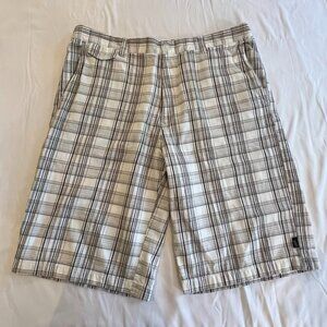 Vans Skater White Plaid Men Long Shorts 100% Cotton Size 36